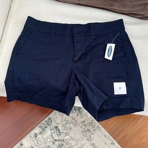 Never worn size 2 old Navy shorts.
